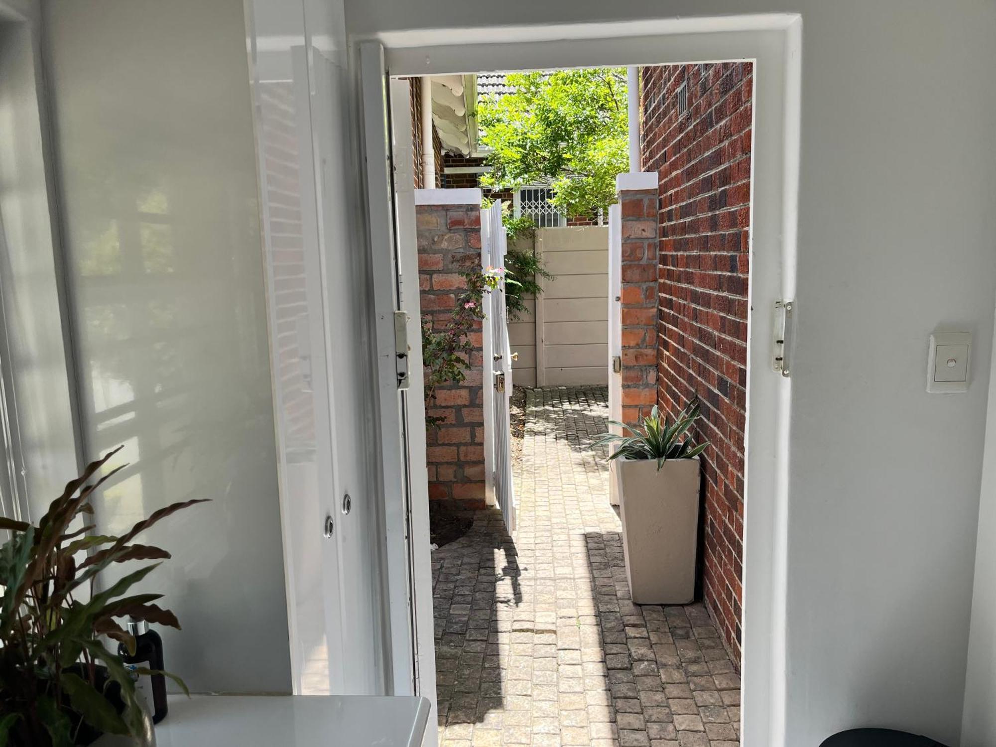 Somerset West Garden Apartments 2 Bagian luar foto